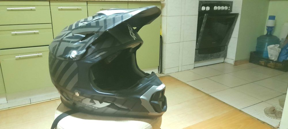 шлем мотоциклетный