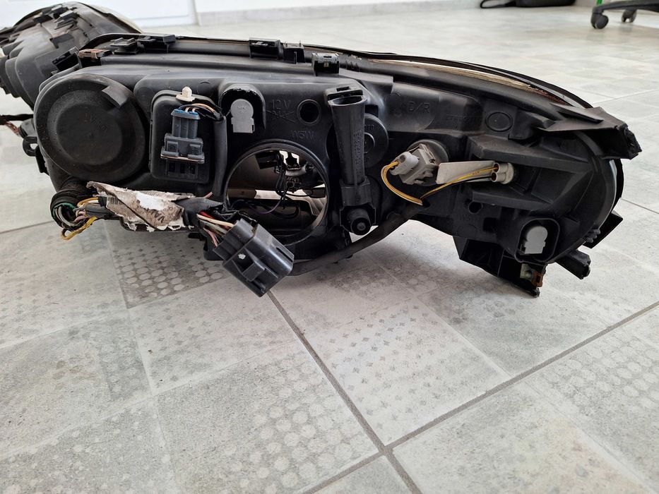 Сет предни фарове Volvo S60 V70 II 2005-2010 Halogen