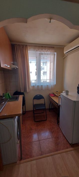 Propietar  Inchiriez garsoniera cf3  Titan Faur