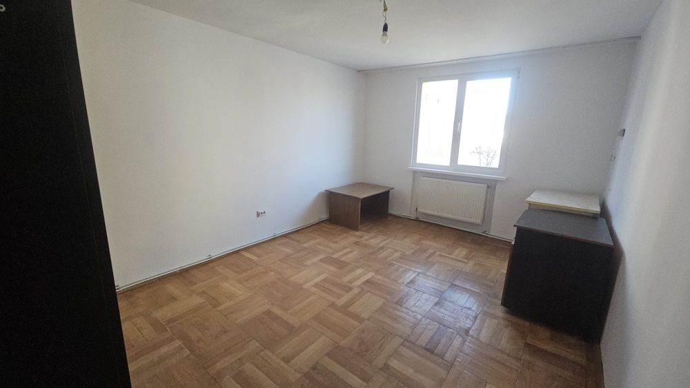 Apartament 3 camere Calea Romanului et.3