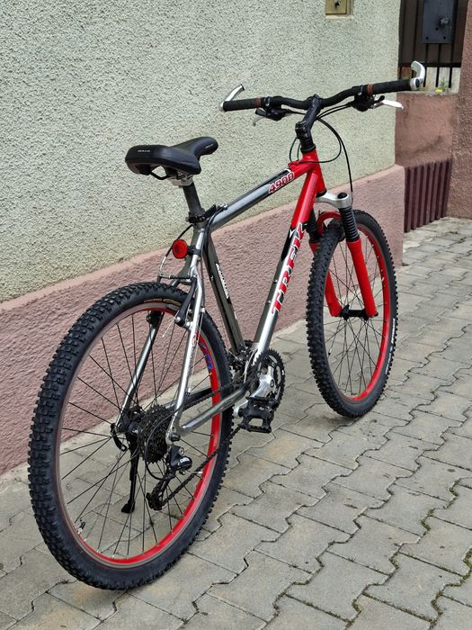 Bicicleta Trek aluminiu , 27(9×3)viteze, roti pe 26