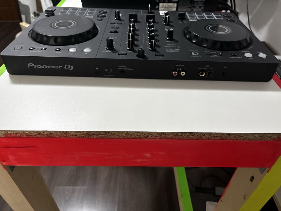 Pioneer DDJ- FLX4