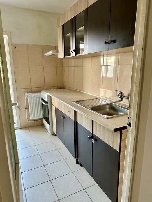 Inchiriez apt  2 camere central