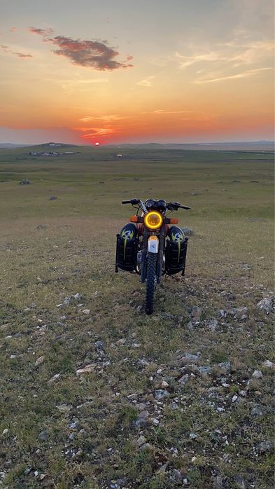 Продам мотоцикл 150 куб 250000