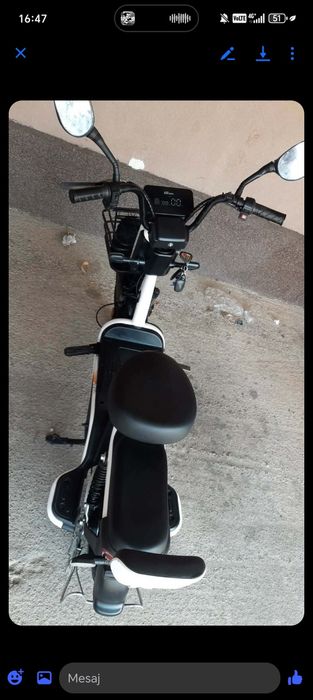 Vând schimb cu bicicleta normala.