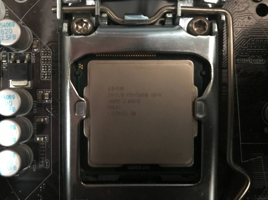 Две Видеокарты gt 440 2gb и gt 630