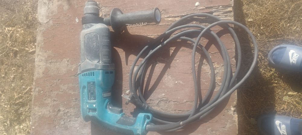 Перфоратор Макита