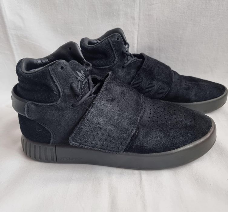 Ghete piele intoarsa naturala Adidas Tubular Strap, marimea 38 si 2/3