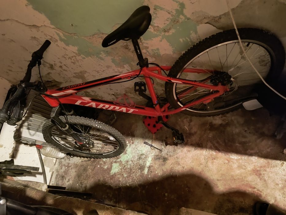 Vind bicicleta carpat in stare forte buna
