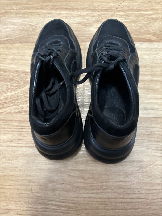 Продам ботинки