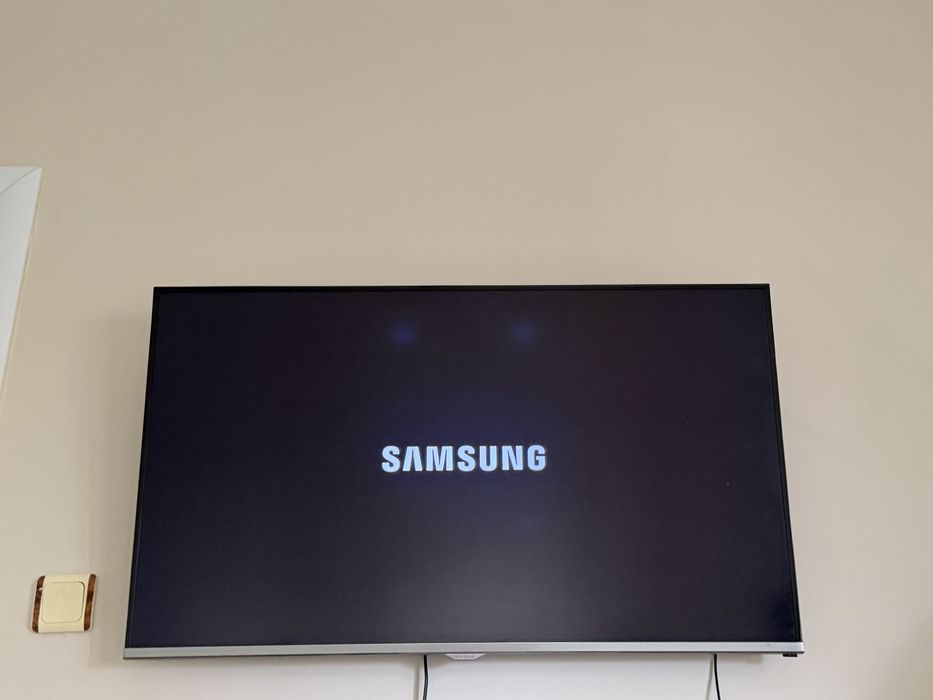 Продавам 41-инчов телевизор Samsung