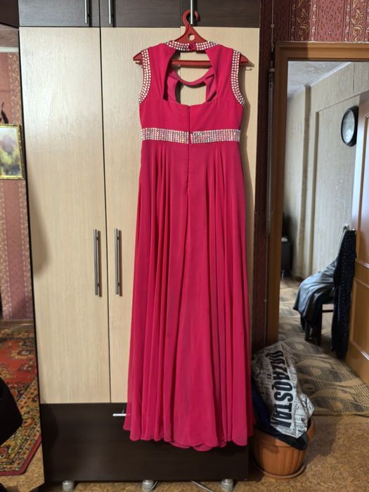 Продам платье вечернее