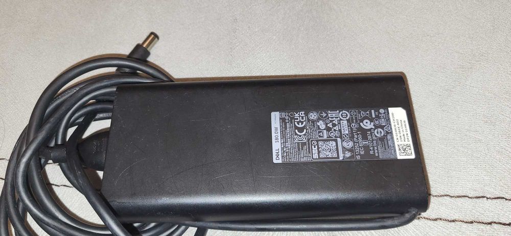 DELL 180W  Incarcator Slim 19.5V-9.23A fuctional mufa groasa