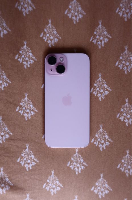 iPhone 15 128GB – Pink