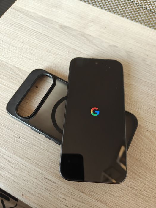 Vând  Google Pixel 9