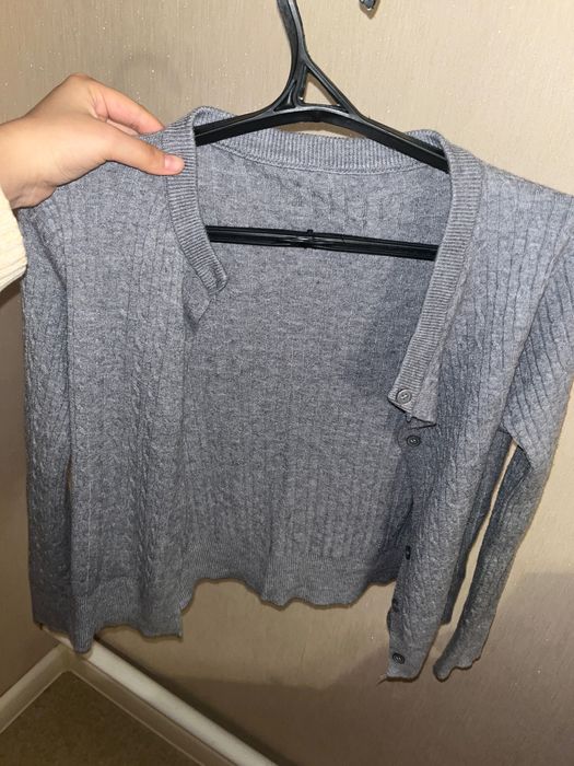 Серый кардиган в отличном качестве