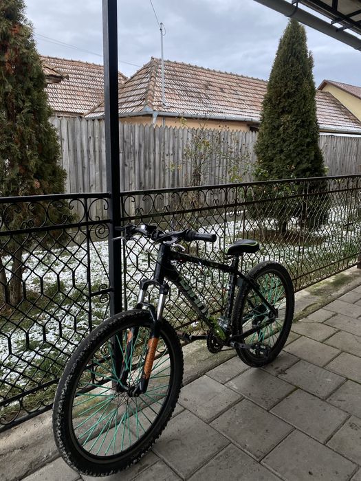 Vand bicicleta giant 2016  in satre buna