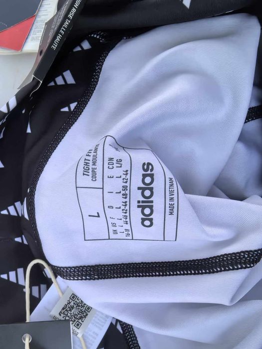 Adidas оригинален дамски клин нов Л размер