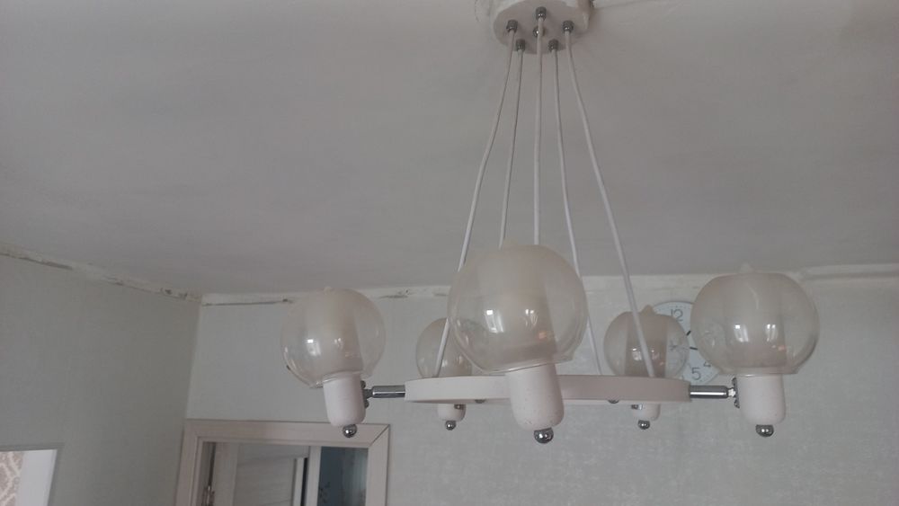 Продам люстру бу