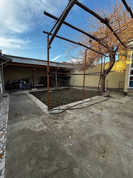 Uchastok 4 so'tiq Buxoro, Shergiron