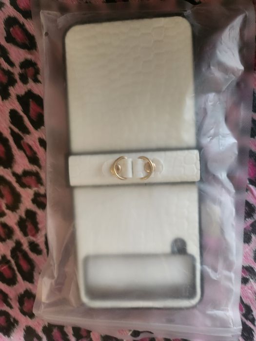 Нови калъфи samsung flip galaxy 4