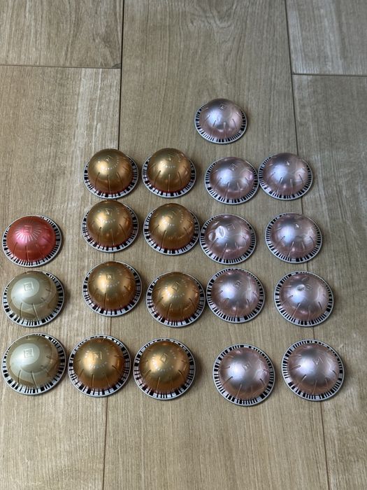 Espressor automat Nespresso Vertuo Pop