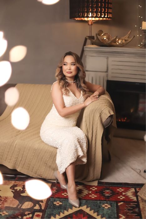 Продам срочно  платье размер 44 размер