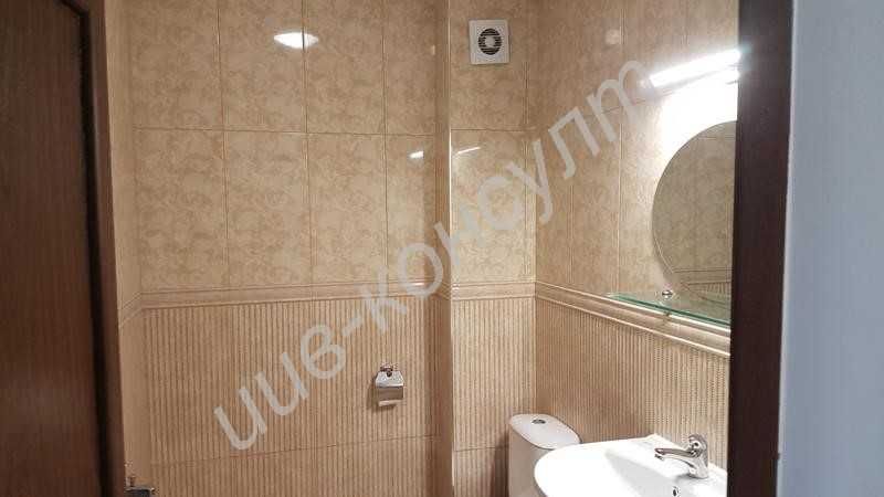 Дава се под наем Тристаен апартамент в Велико Търново, Център - 80 кв.м за 408 € - Снимка #4