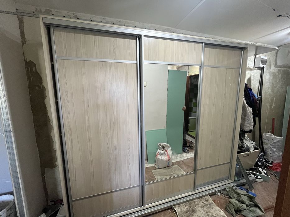 Продам прхожный шифонер