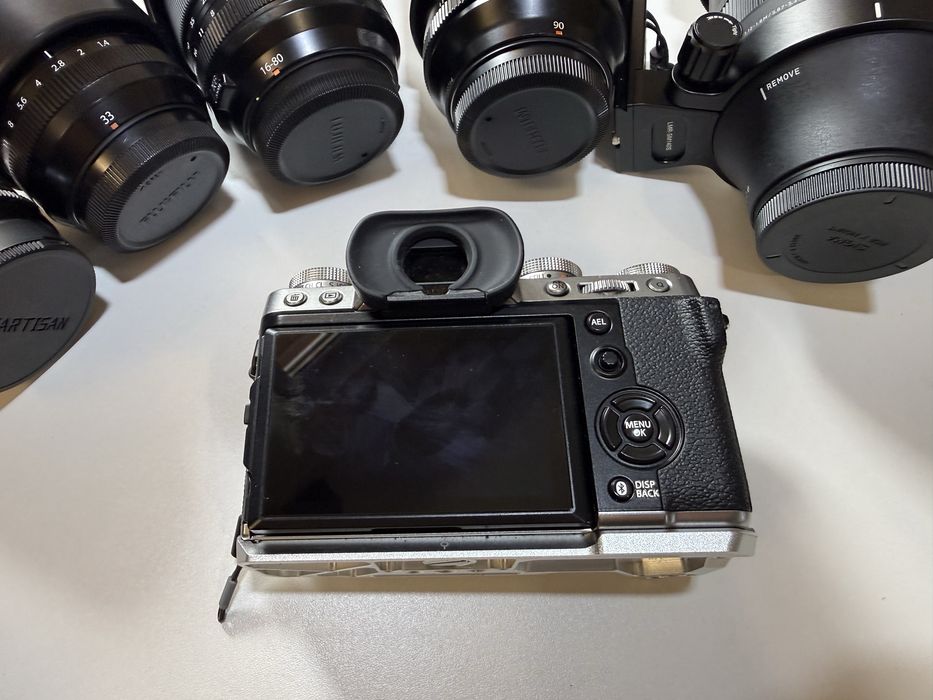 Продам X-T5 + 5 объективов