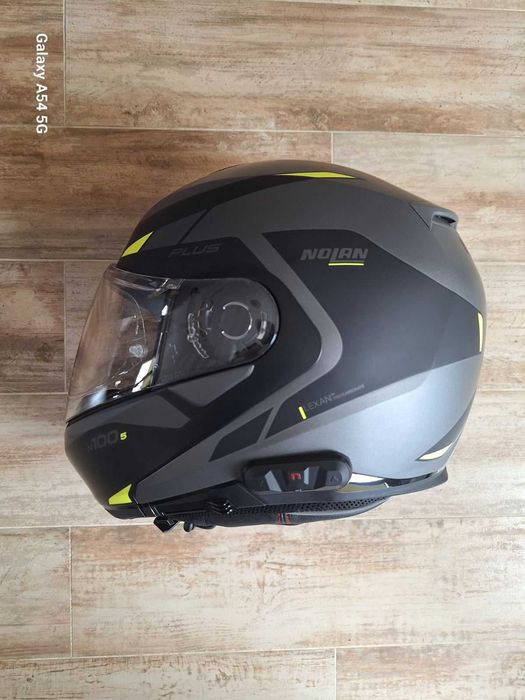 Nolan 100-5 Plus with N-COM B101 R Bluetooth installed , size-XL