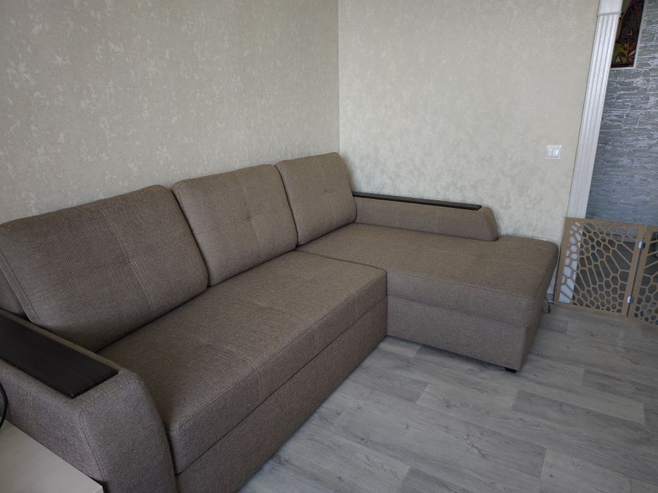 Продам диван б/у в хорошем состоянии