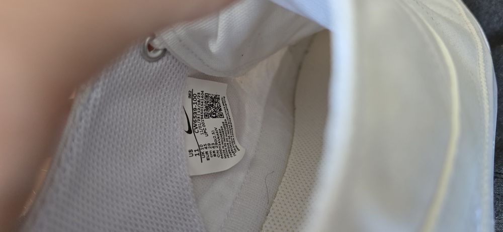 Бели кецове nike номер 45