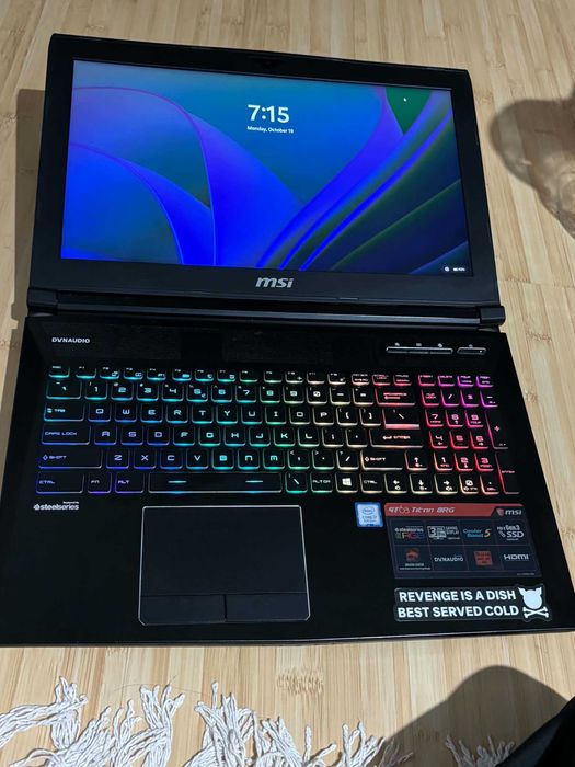 Laptop Msi TITAN GT63 i7 cu GTX 1080 de 8GB si 32 GB RAM