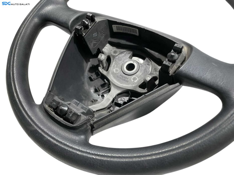Volan Plastic in 3 Spite Citroen C3 2003 - 2009 Cod 963800077 [LR0480]