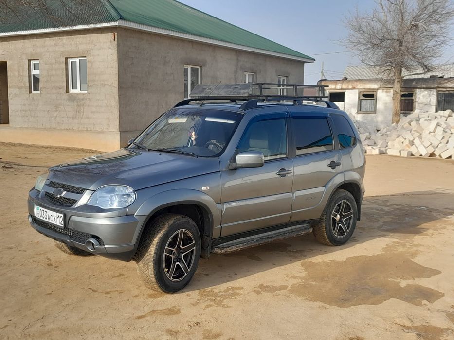 Машина сатылады нива