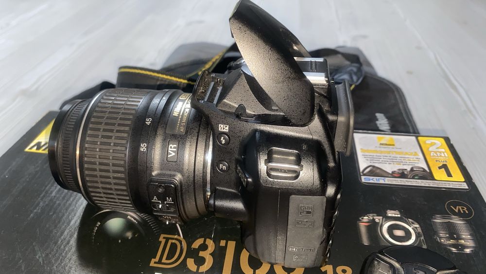 Camera foto Nikon D3100 cu 18-55mm vr
