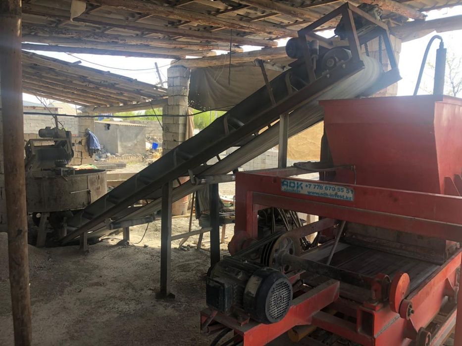 Шлакоблочный аппарат (станок)