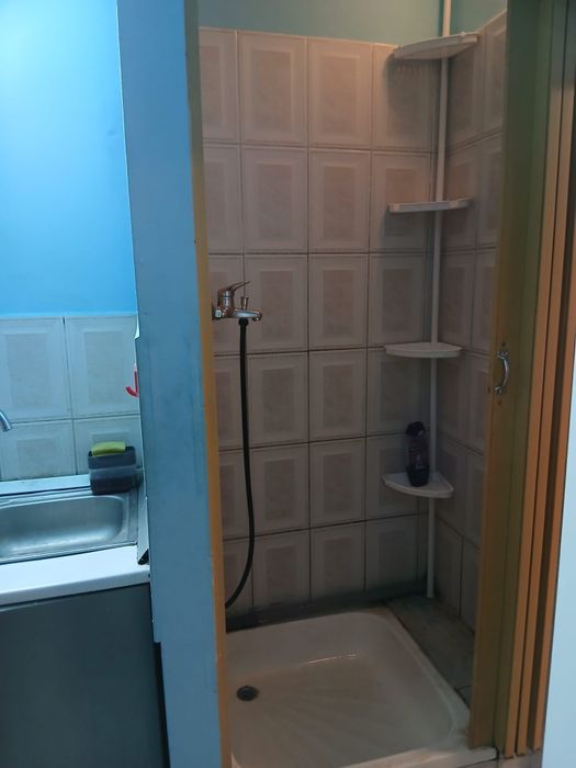 Vând urgent garsoniera