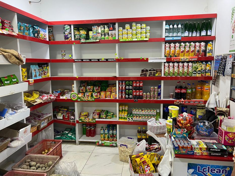 Витринные полки для мини маркета