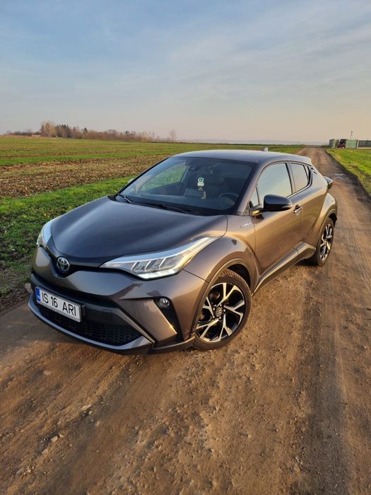 Toyota C-HR 1.8 hybrid Proprietar In Garantie Toyota.