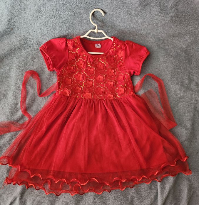 Платье нарядное праздничное