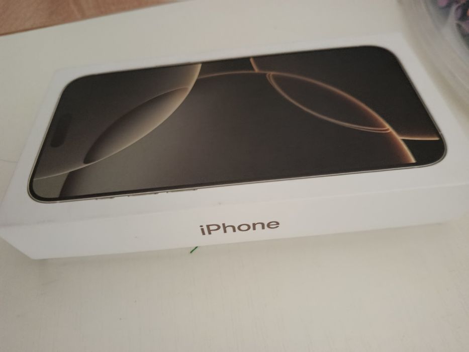 Продам iPhone pro max 16 версия Китай новый