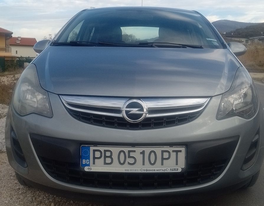 Опел Корса D 2014 г. Първи собственик.