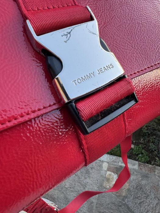 Дамска чанта Tommy Hilfiger