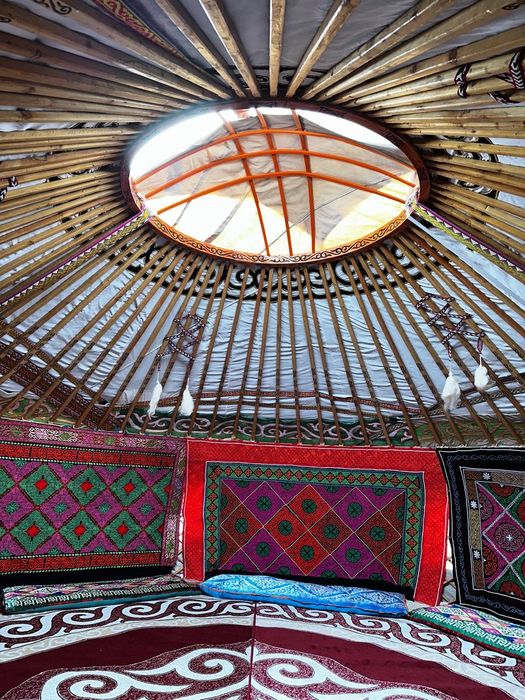 80 басты киіз үй жалға беріледі