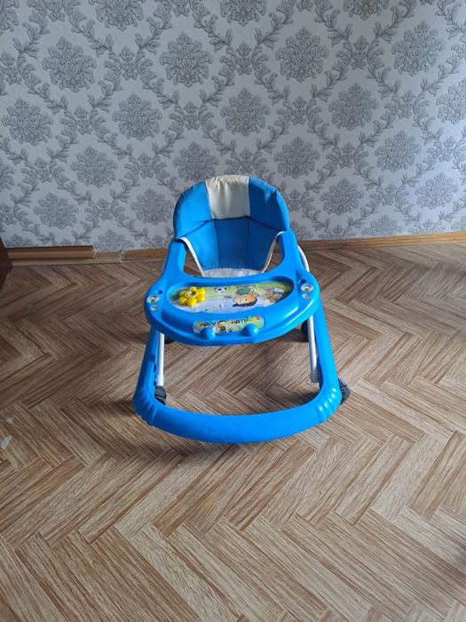 Детские ходунки продаются