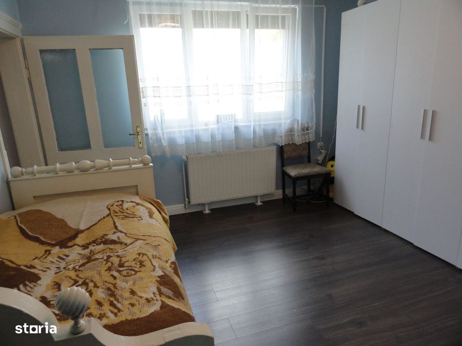 Casa 4 camere din caramida, renovata 2023, zona centrala, mobilata