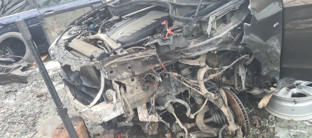 Motor bmwf01  f10 f15 50d 381cai N57D30C