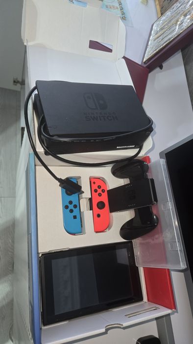 Vând Nintendo switch